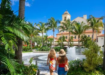 Where can you find entertainment, beaches, jobs, low cost of living and more? Here are some of the best places to live in Florida.