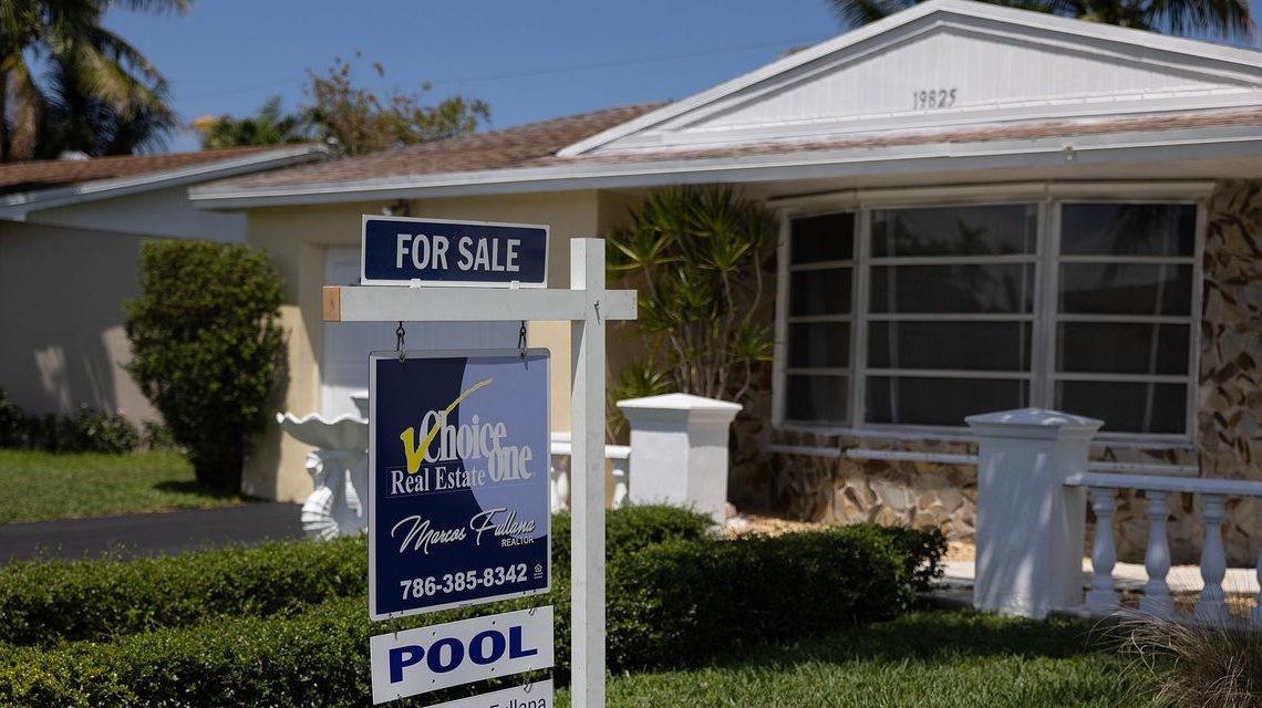 Adjustable-rate mortgage demand increases to highest level since November 2022 as high U.S. rates hammer home buyers 