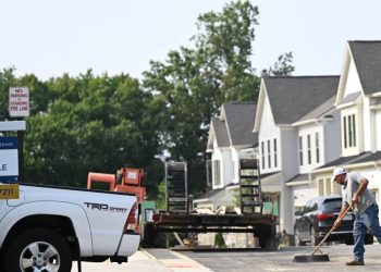 Climbing Mortgage Rates Are Keeping Home Buyers Away. Brace for Another Hit.