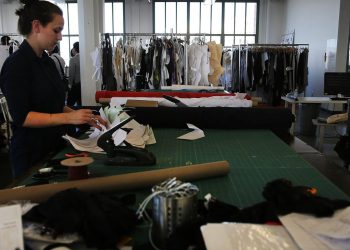 New York Fed’s Empire State factory gauge slumps in October