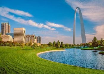 Here Are The Richest Cities In Missouri, From The Latest Census Data