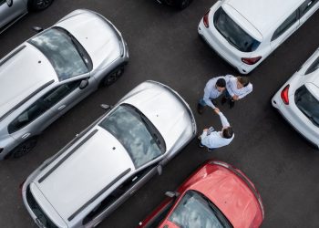 More Americans are car shopping, despite UAW strike and high prices