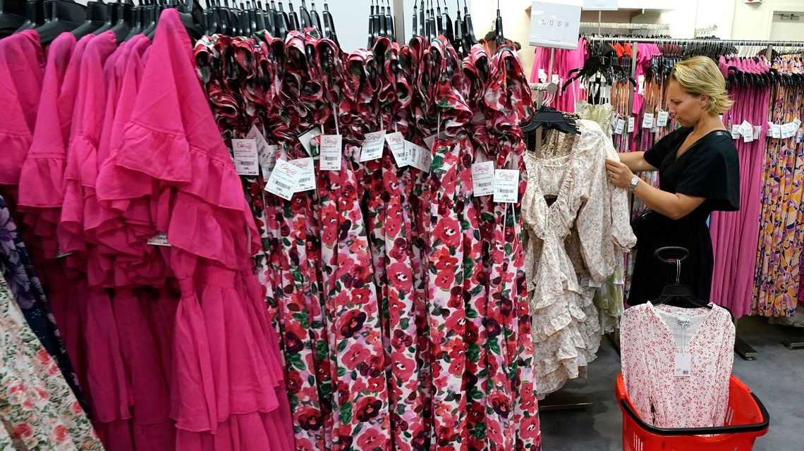 Recession odds fade, NABE says, but not all is good with the economy