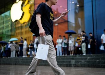 iPhone 15 demand dips in China, analysts say