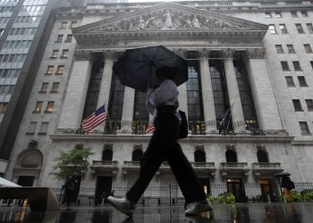 The Israel-Hamas war hasn’t set off market panic. That doesn’t mean investors aren’t concerned