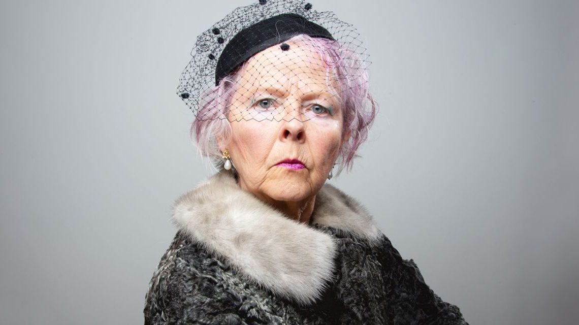 My mother claims I’m in her will but refuses to show it to me. Should she put my name on the deed to her home?