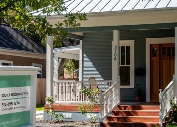 Demand for adjustable-rate mortgages jump 10% as U.S. mortgage rates stay stubbornly high