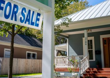 Housing affordability hits a 39-year low. ‘It’s fair to expect prices to weaken,’ expert says.