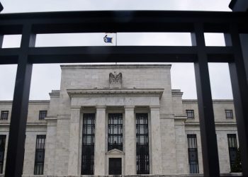 How investors are gearing up for the end of Fed rate hikes, according to MFS survey