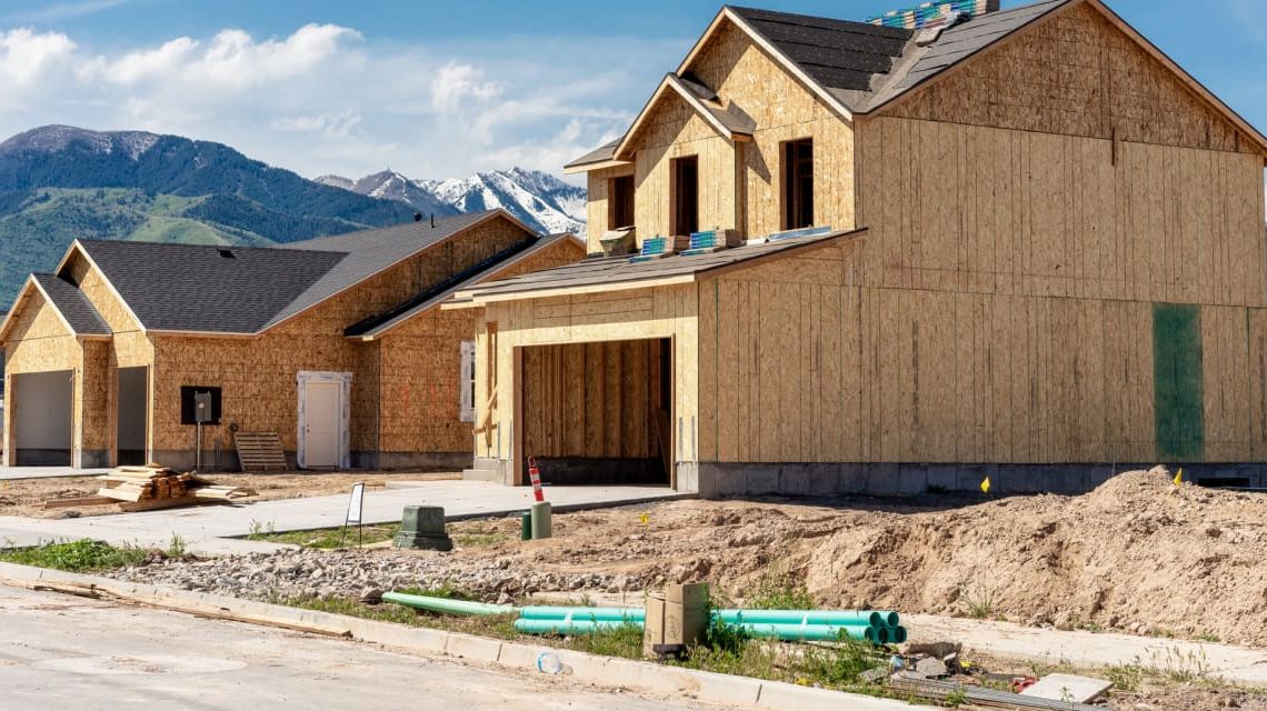 Builder-confidence index falls for the fourth month in a row