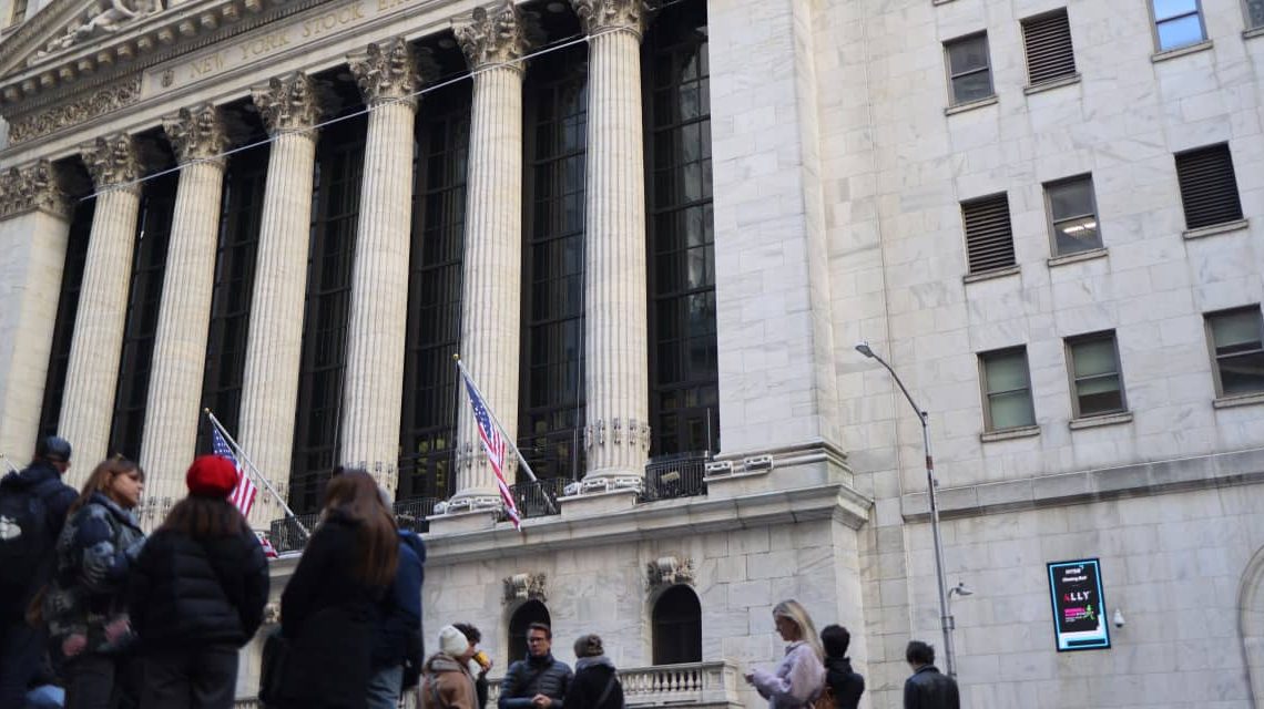 S&P 500 exits correction territory. Thank retreating bond yields.