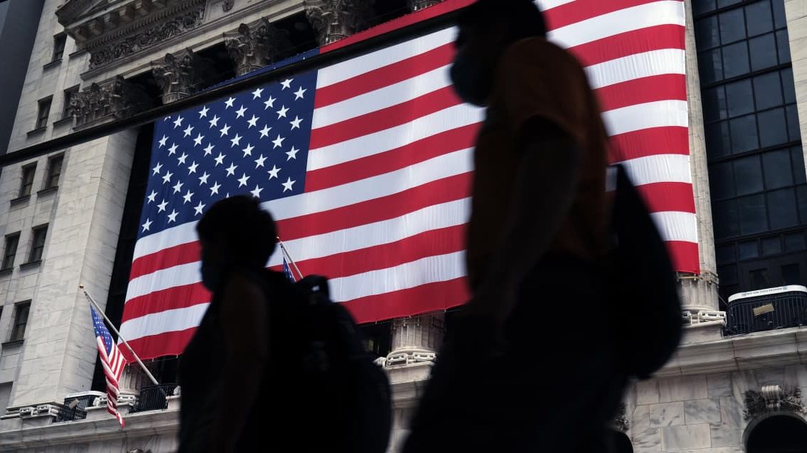 Stocks shrug off downturn fears as number of companies citing ‘recession’ drops