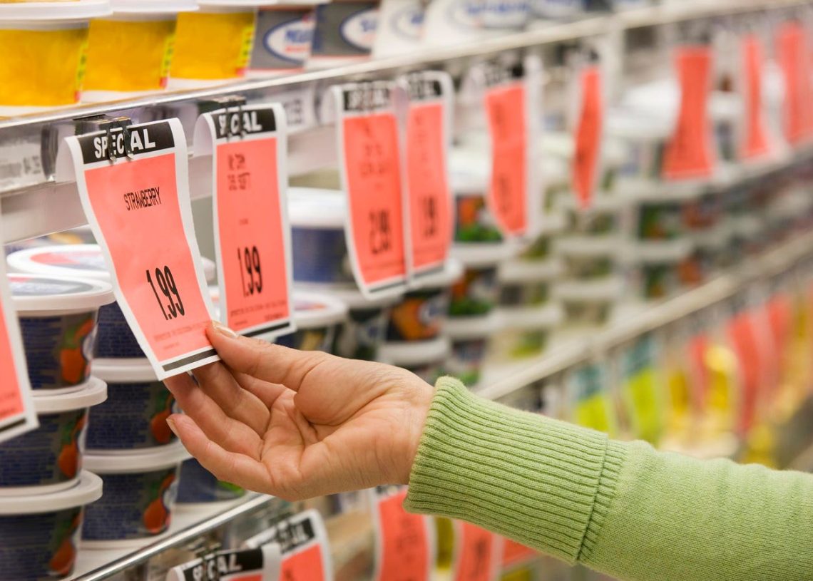 This $20 Stock Yields 7.6%, Trades At 7% Discount