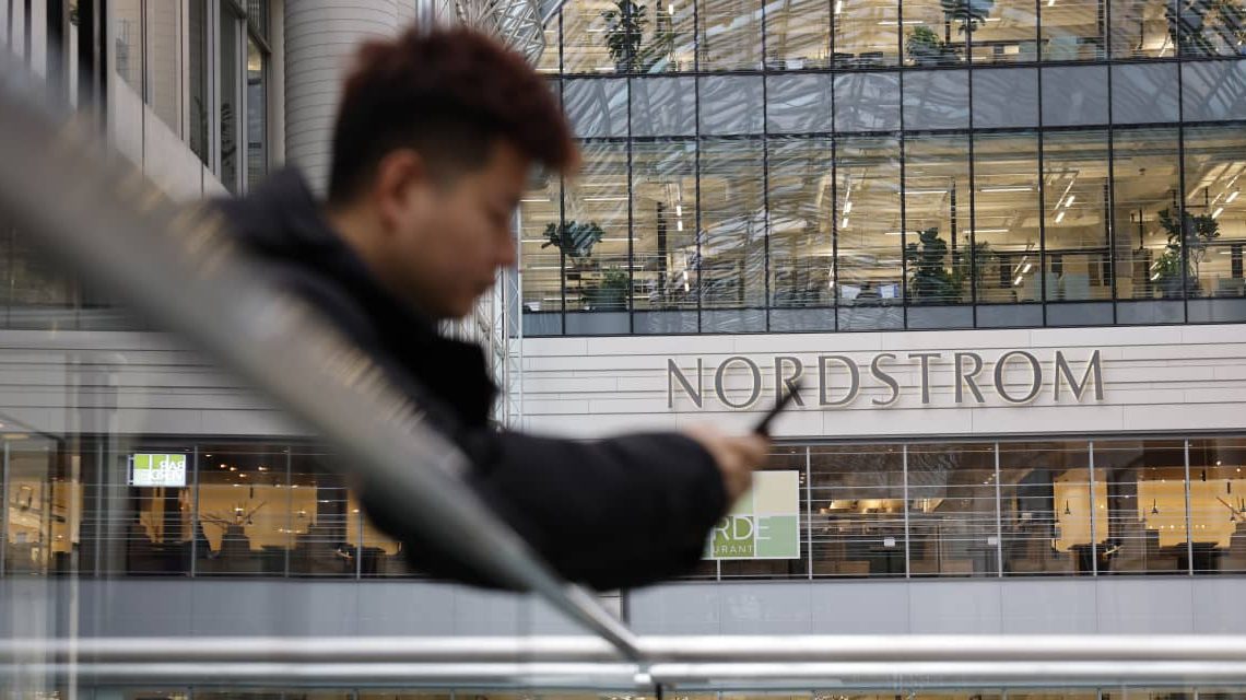 Nordstrom Beat Earnings and Reaffirms Guidance. Sales Fall Short.