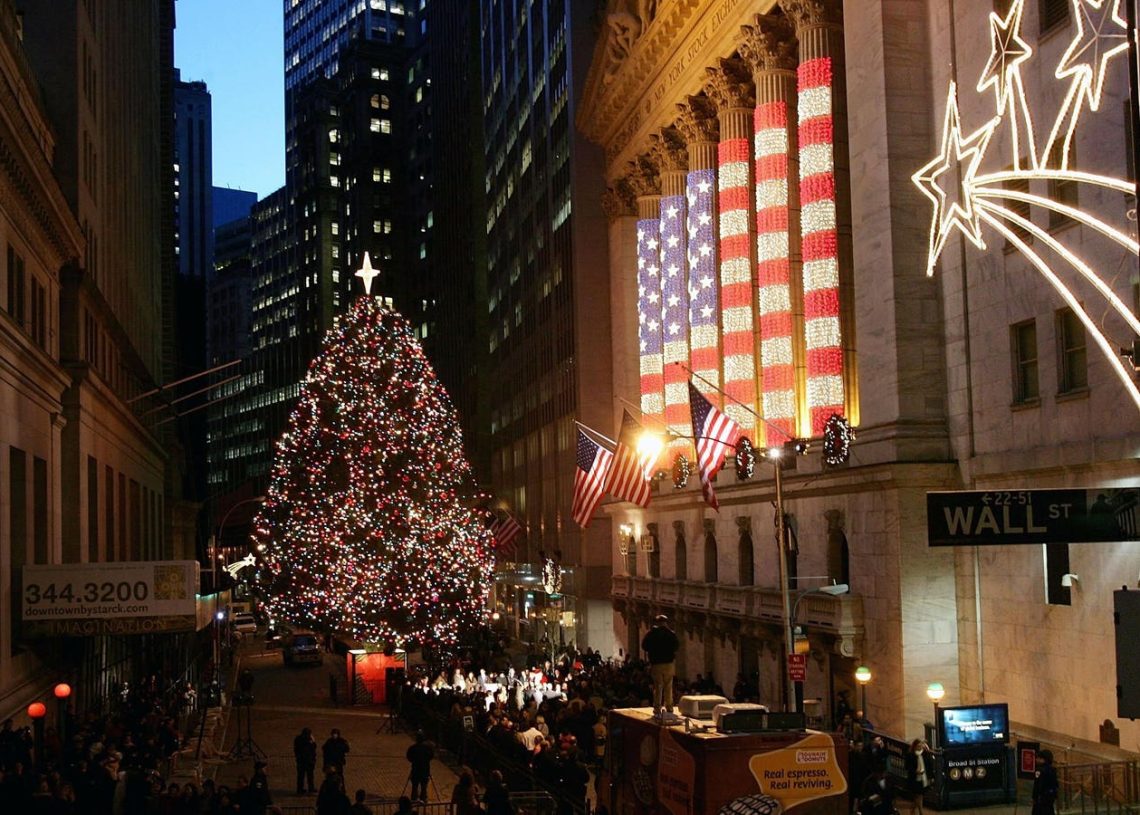 S&P 500 Set For Best Month Of 2023 As Market Gives Thanks To Strong Earnings, More Forgiving Fed