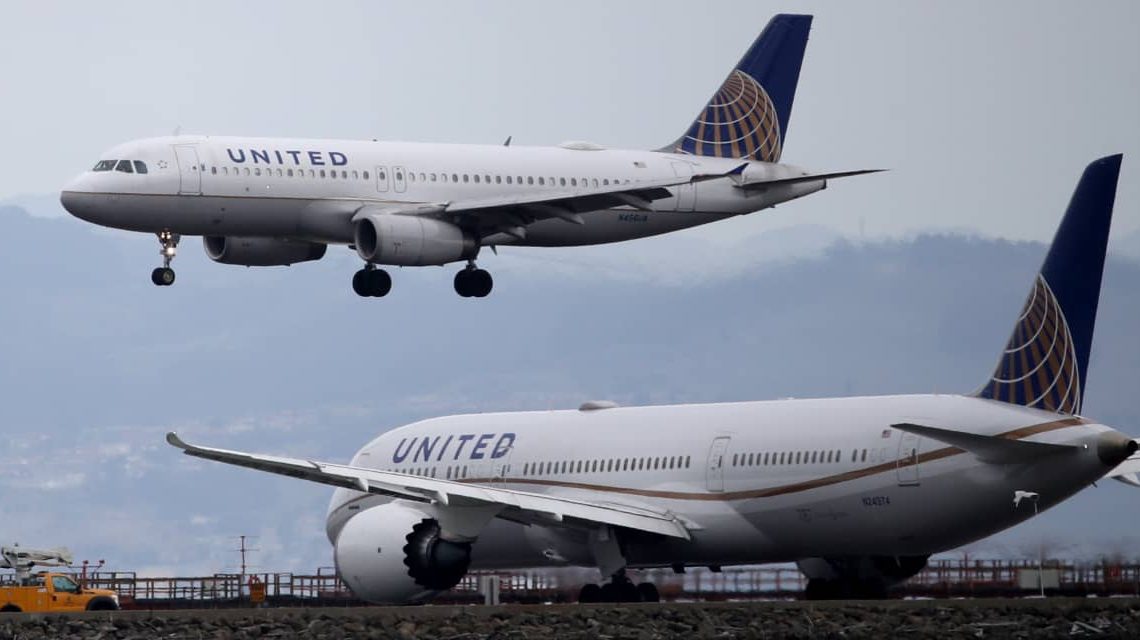 Thanksgiving Travel Looks Strong. But History Has a Warning for Airline Stocks.