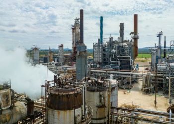 Oil tumbles nearly 6% to four-month lows