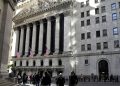 S&P 500 notches eighth straight win as US markets close mixed