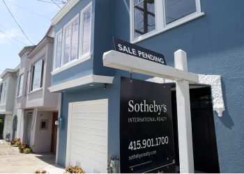 Mortgage rates edge lower, remain near 7%