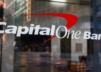 Capital One outage day 2: Thousands are still not getting payments