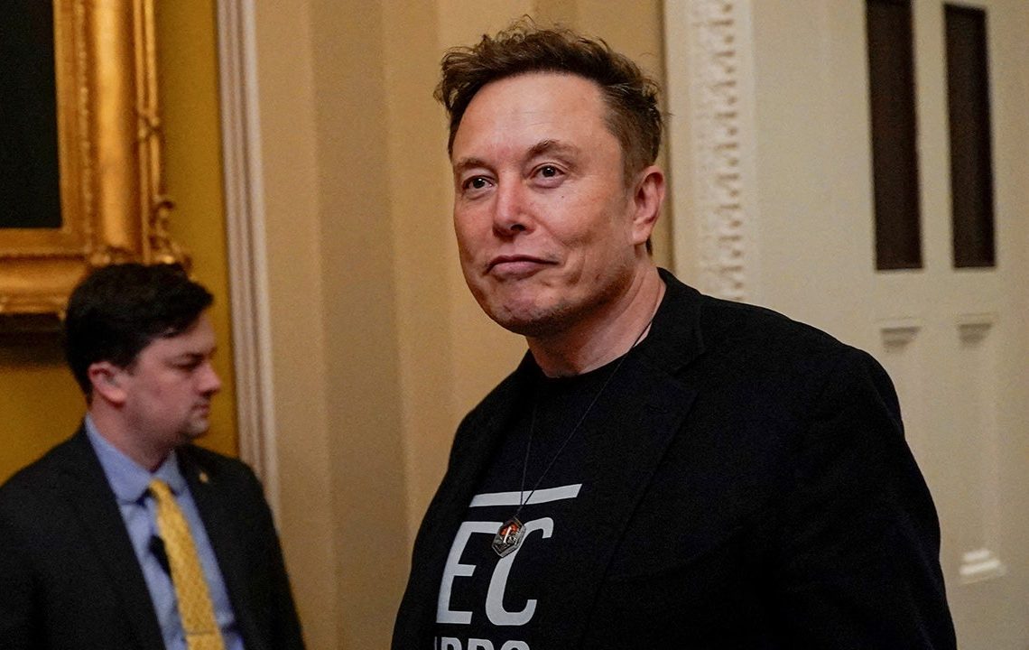 Elon Musk reassures Tesla workers with all-hands meeting, admits it ‘feels like Armageddon’