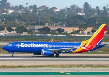 Southwest to lay off 15% of corporate staff in cost-cutting effort