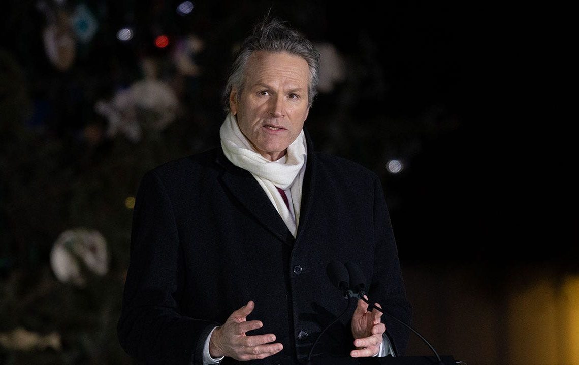 Alaska governor says LNG pipeline would benefit the state and allow exports