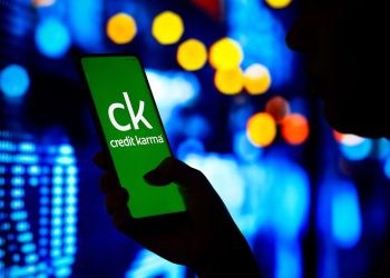 Products such as Credit Karma and NerdWallet benefit consumers, do not harm them: report