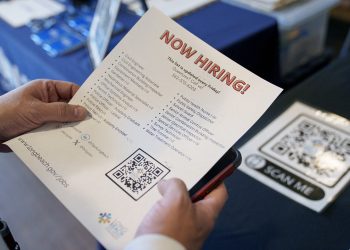 Private sector added 62K jobs in April, well below expectations, ADP says