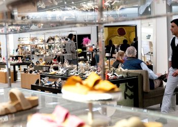 US economy shrank 0.5% in the first quarter of 2025 amid tariff uncertainty