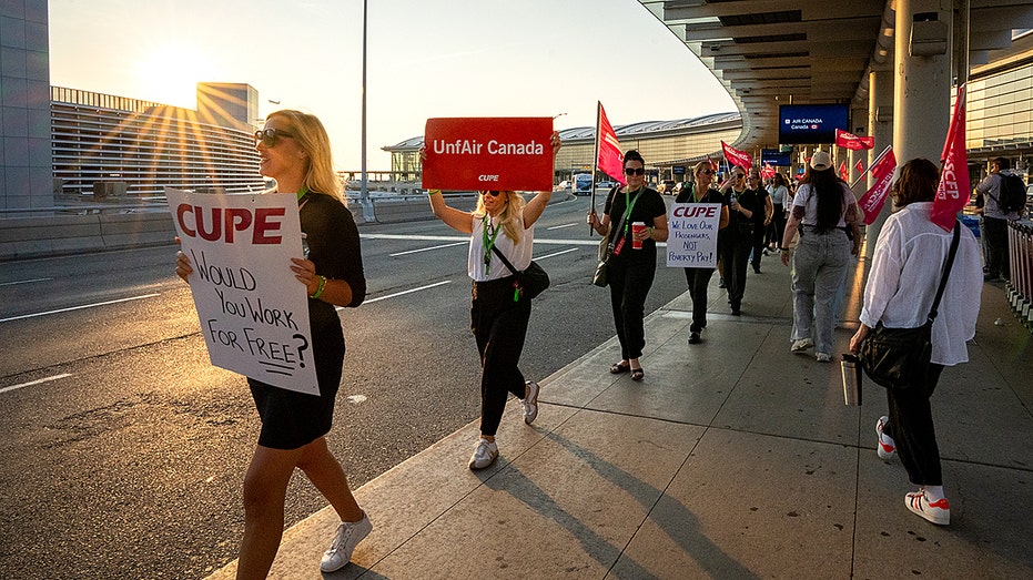 Air Canada flight attendants strike in Mississauga, Ontario