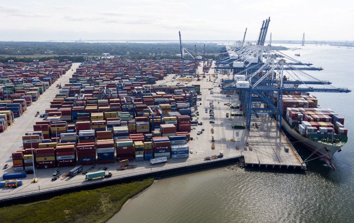 Supreme Court weighs Trump administration’s tariff authority under emergency powers law