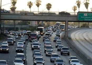 IRS hands workers bigger tax break for business expenses in 2026