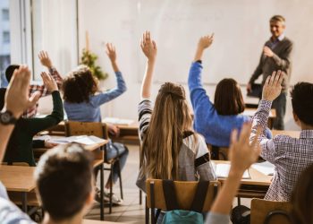 High schools rethink how teens learn money skills